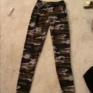 Camo leggings